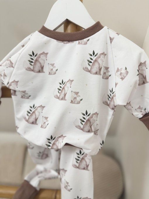 Léon Long Mama Loup TAILLE LOUVETAUX 