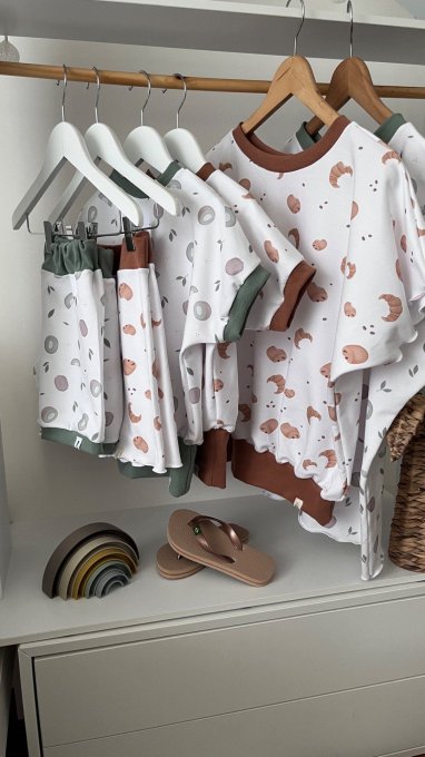 Léon ensemble court à Motif - Copie