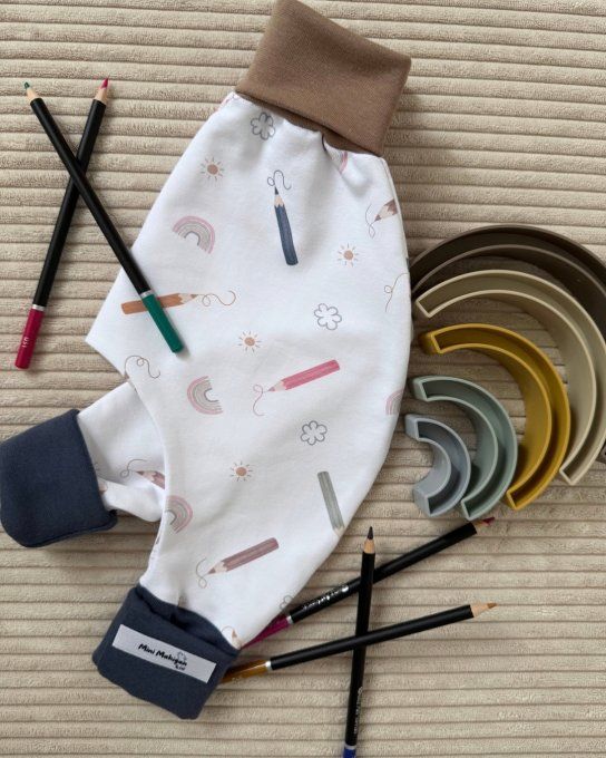 Léon court Mes Ptits Crayons Taille LUPETTI À PERSONNALISER 